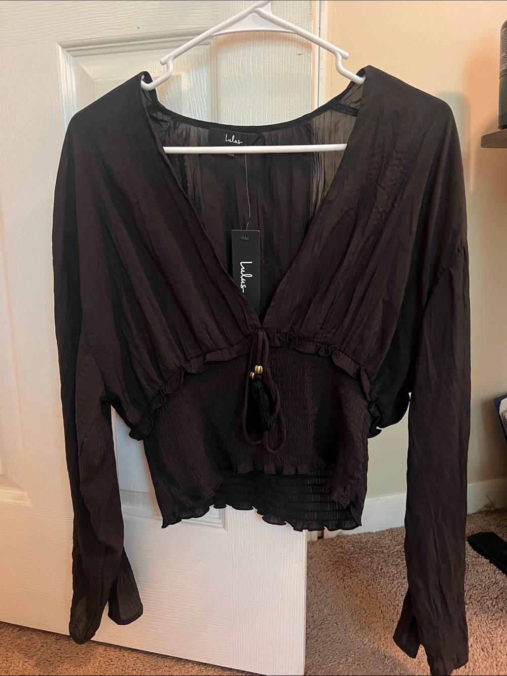 Lulu's Black Tie-Front Long Sleeve Crop Blouse